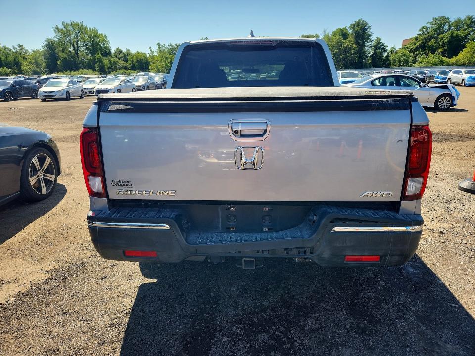 2018 Honda Ridgeline VIN 5FPYK3F1XJB006686 COPART salvage auction — SIDE, CT, sold $7,900 on 2026-10-09 (photo 6)