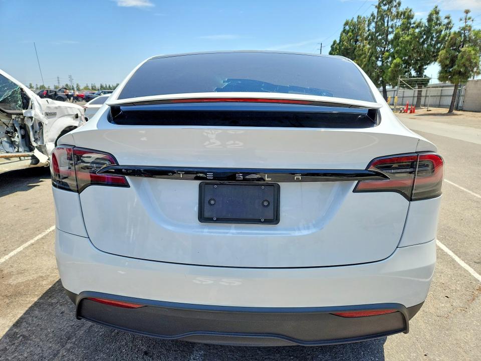 2023 Tesla Model x VIN 7SAXCBE55PF389271 COPART salvage auction — FRONT END, Ca - Salvage Certificate, sold $30,000 on 2026-09-15 (photo 6)