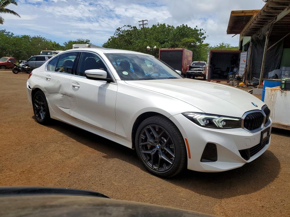 2026 BMW 3 series VIN 3MW89CW05T8F96070 COPART salvage auction — SIDE, Hi - Certificate Of Title, sold $23,700 on 2026-08-24 (photo 4)