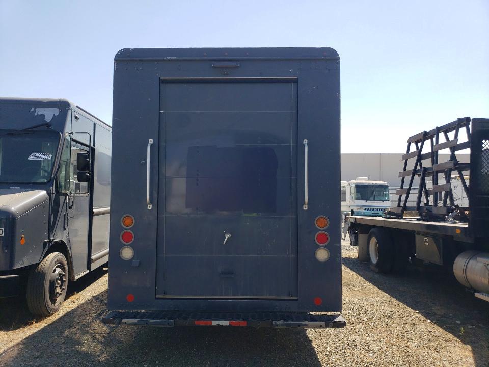2020 Freightliner Mt45g VIN 4UZAC2EA8LCMH7780 COPART salvage auction — NORMAL WEAR, CA - DIS/DLR/EXP ONLY CLEAN TITLE, sold $10 on 2026-08-27 (photo 6)