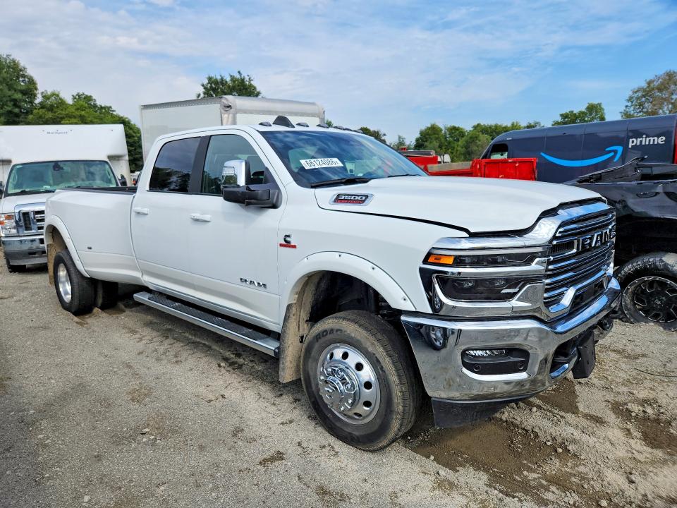 2025 Ram 3500 VIN 3C63RRJL3SG520151 COPART salvage auction — FRONT END, IL - CERTIFICATE OF TITLE, sold $45,250 on 2026-09-24 (photo 4)