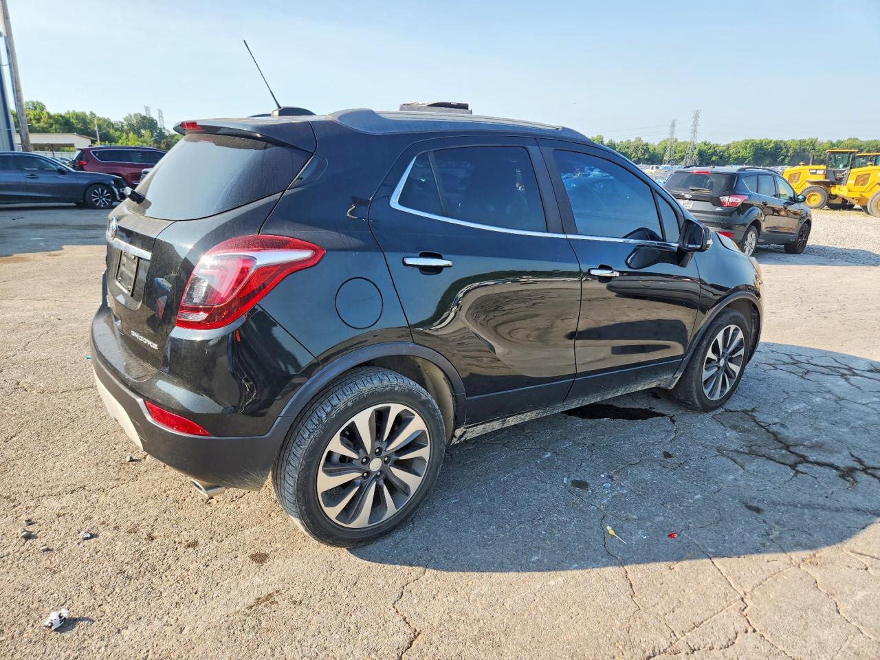 2018 Buick Encore VIN KL4CJBSB5JB656523 COPART salvage auction — Minor Dent/Scratches, Ct - Clean Title, sold $1,900 on 2026-09-17 (photo 3)