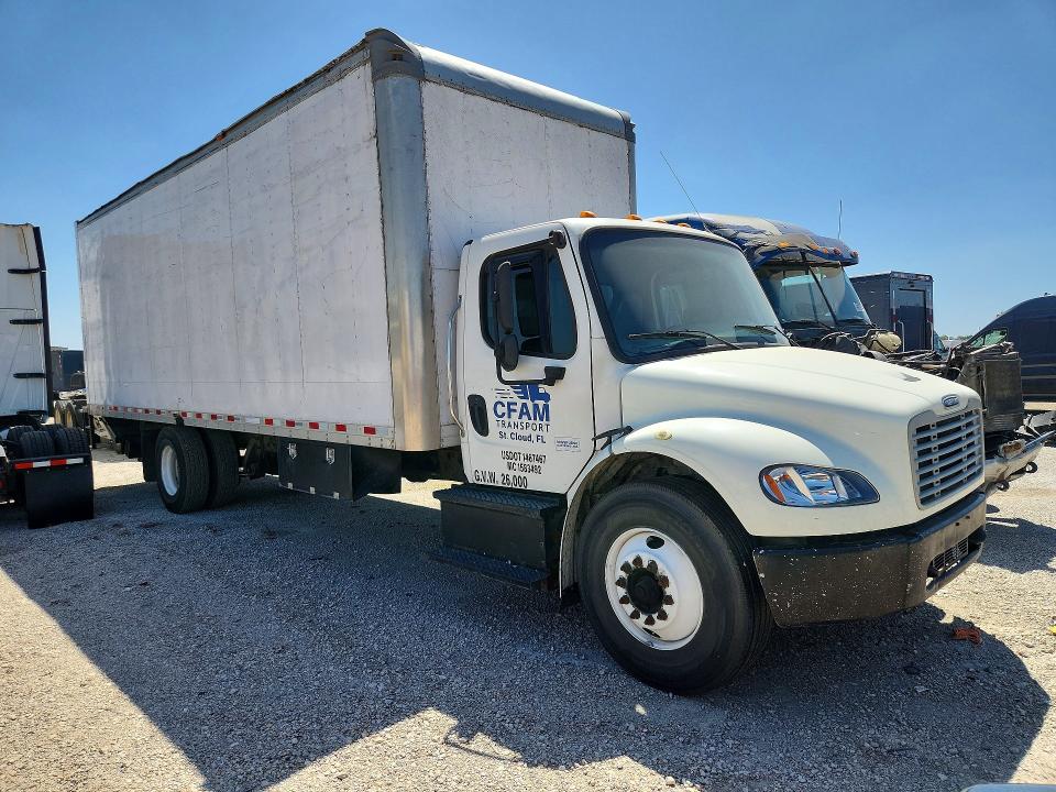2018 Frht - freightliner VIN 1FVACWFB3JHJN5754 COPART salvage auction — SIDE, TX - SALVAGE VEHICLE TITLE (P), sold $5,100 on 2026-09-23 (photo 4)