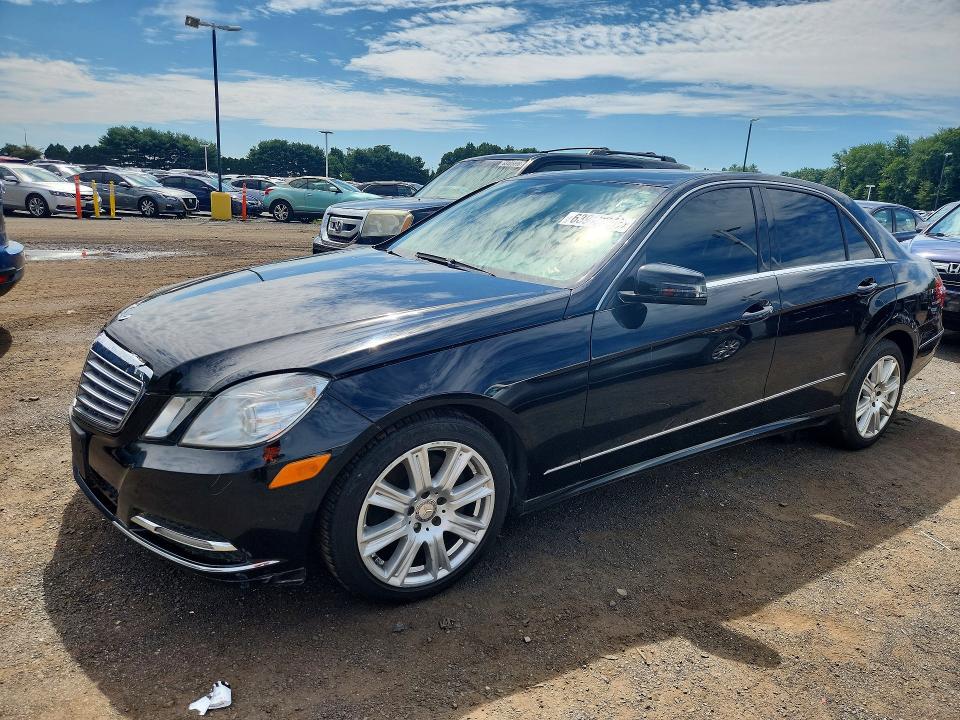 2013 Mercedes-benz E-klasse VIN WDDHF8JB1DA720025 COPART salvage auction — MINOR DENT/SCRATCHES, Salvage Title, sold $575 on 2026-08-06 (photo 1)