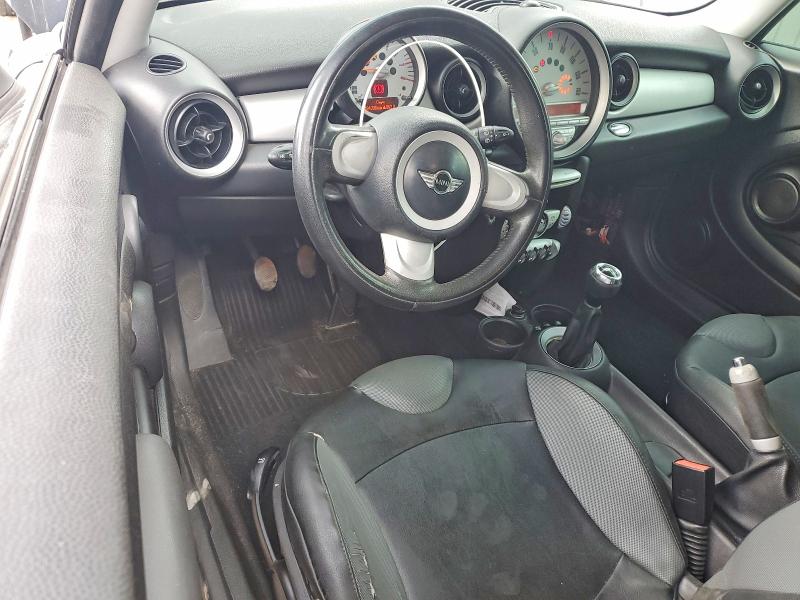 2007 Mini Cooper VIN WMWMF33547TU62706 COPART salvage auction — FRONT END, Fl - Cert Of Title Slvg Rebuildable, sold $300 on 2026-09-04 (photo 8)