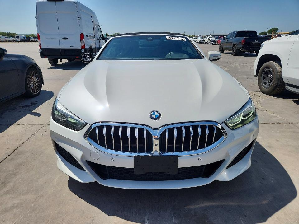 2022 BMW 8er VIN WBADZ2C06NCH07866 COPART salvage auction — NORMAL WEAR, Tx - Certificate Of Title (P), sold $27,000 on 2026-08-27 (photo 5)