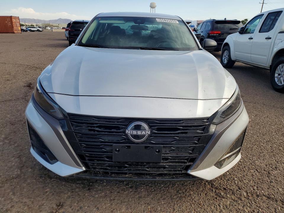2026 Nissan Altima VIN 1N4BL4DVXTN355672 COPART salvage auction — SIDE, CA - CERTIFICATE OF TITLE, sold $10,100 on 2026-09-02 (photo 5)