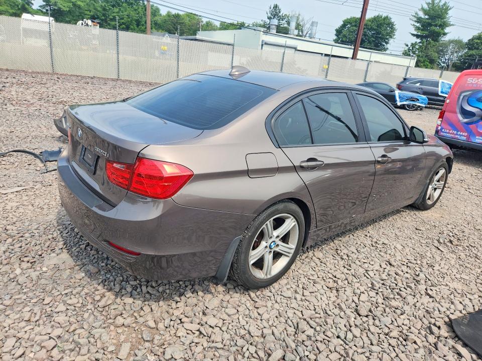 2014 BMW 3er VIN WBA3C3C57EF983757 COPART salvage auction — FRONT END, Pa - Certificate Of Salvage, sold $1,800 on 2026-08-17 (photo 3)