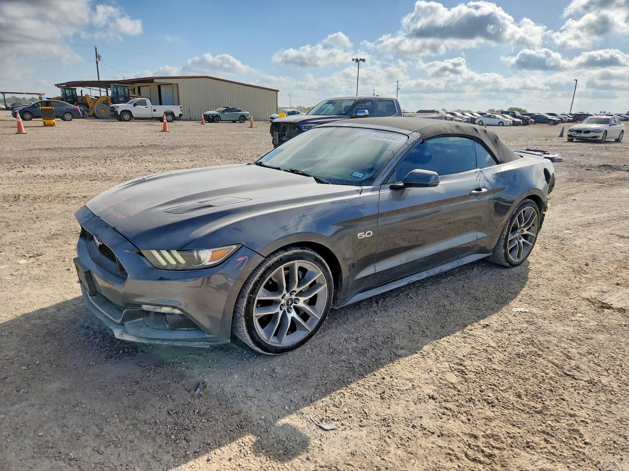 2015 Ford Mustang VIN 1FATP8FF6F5425047 — COPART salvage auction photo