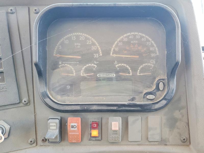 2013 Thomabuses VIN 1T88U9E25D1162260 COPART salvage auction — REAR END, MO - CERTIFICATE OF TITLE, sold $2,000 on 2026-09-09 (photo 8)