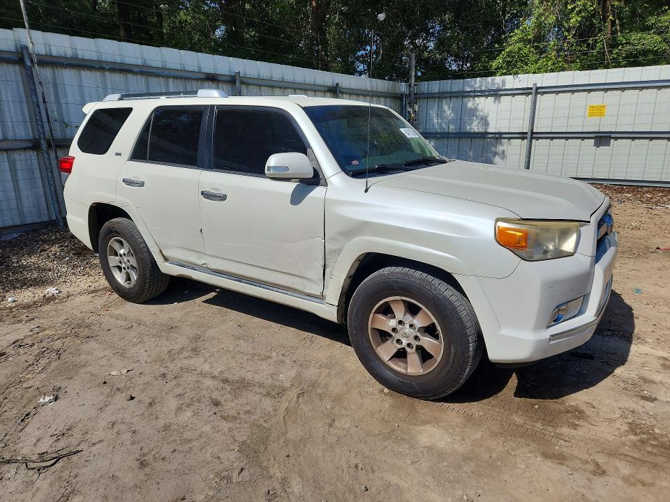 2013 Toyota 4runner VIN JTEZU5JR8D5048355 COPART salvage auction — SIDE, Fl - Cert Of Title Slvg Rebuildable, sold $7,600 on 2026-08-21 (photo 4)