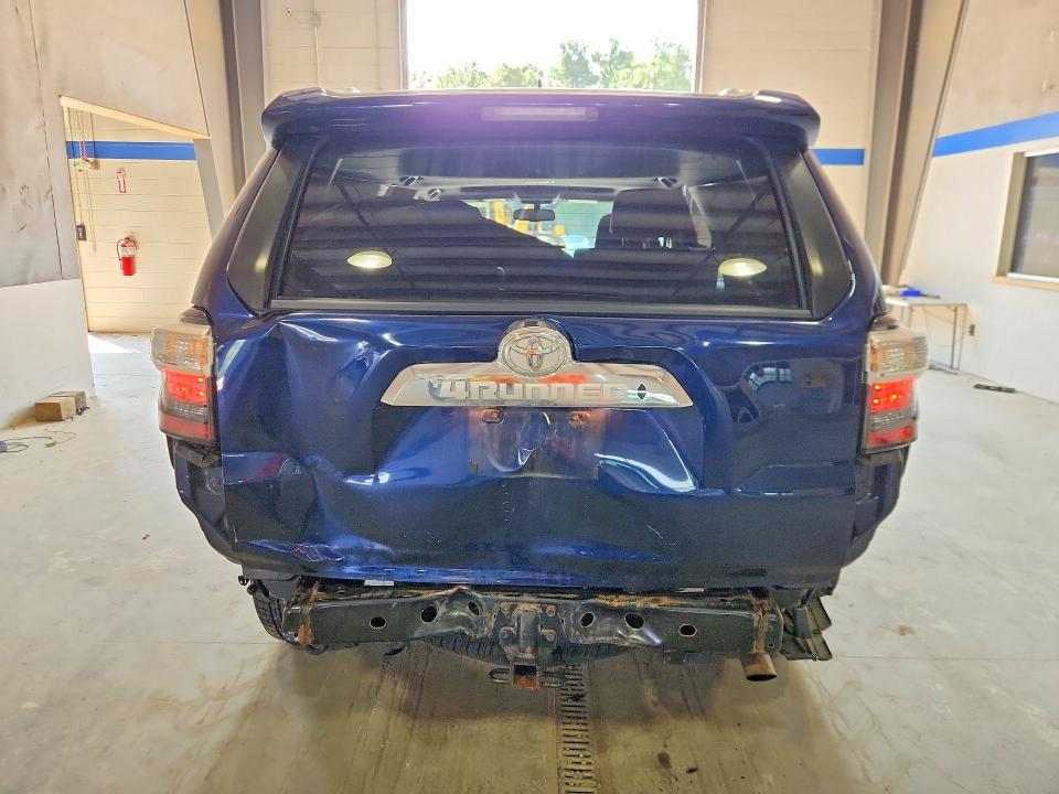 2018 Toyota 4runner VIN JTEBU5JR0J5496201 COPART salvage auction — REAR END, Va - Cert Of Title - Salvage, sold $14,500 on 2026-08-21 (photo 6)