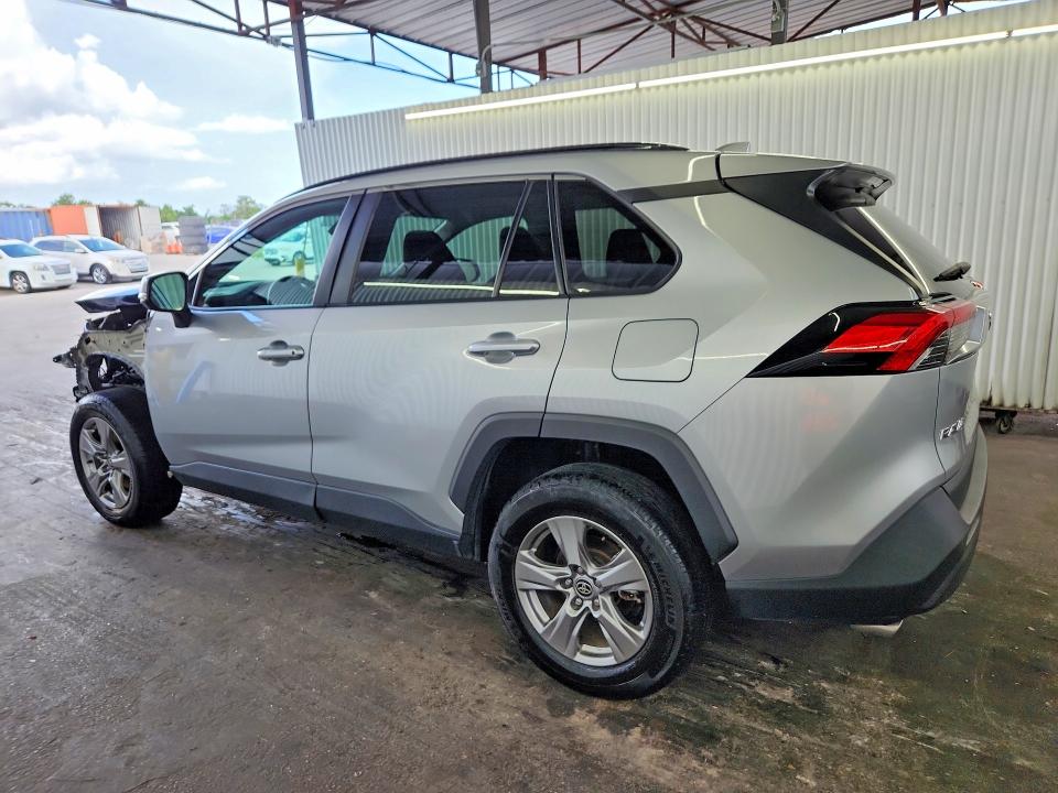 2024 Toyota Rav4 VIN 2T3P1RFV7RW454063 COPART salvage auction — FRONT END, FL - CERTIFICATE OF TITLE, sold $17,300 on 2026-08-19 (photo 2)