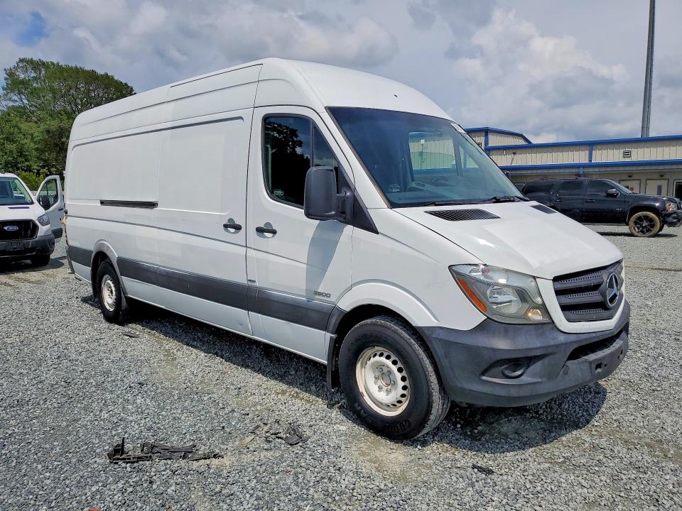 2016 Mercedes-Benz Sprinter VIN WD3PE8DD6GP248762 COPART salvage auction — NORMAL WEAR, Nc - Dealer Only Clean Title, sold $4,550 on 2026-09-18 (photo 4)