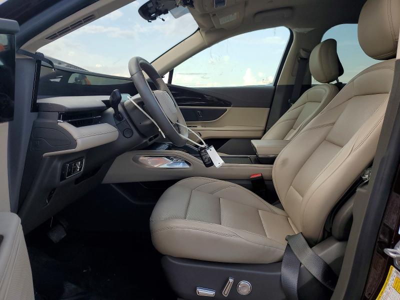 2025 Lincoln Nautilus VIN 5LMPJ8JA2SJ969855 COPART salvage auction — ROLLOVER, Ok - Cert Of Title-Salvage, sold $11,100 on 2026-09-11 (photo 7)