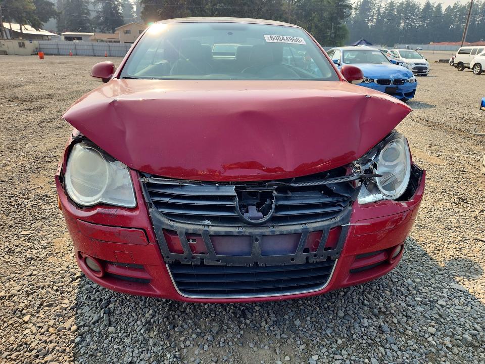 2007 Volkswagen Eos VIN WVWBA71FX7V045770 COPART salvage auction — FRONT END, WA - BILL OF SALE, sold $325 on 2026-08-14 (photo 5)