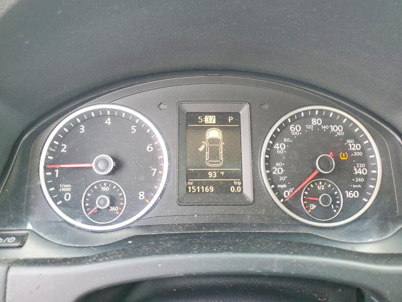 2015 Volkswagen Tiguan VIN WVGAV7AX4FW597598 COPART salvage auction — NORMAL WEAR, Mt - Certificate Of Title, sold $1,050 on 2026-08-18 (photo 9)