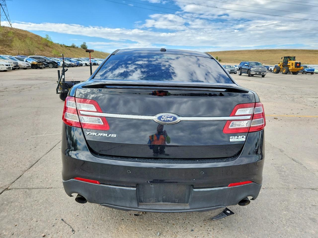 2019 Ford Taurus VIN 1FAHP2KT9KG118307 COPART salvage auction — Hail, CO - CERTIFICATE OF TITLE, sold $15,000 on 2026-09-18 (photo 6)