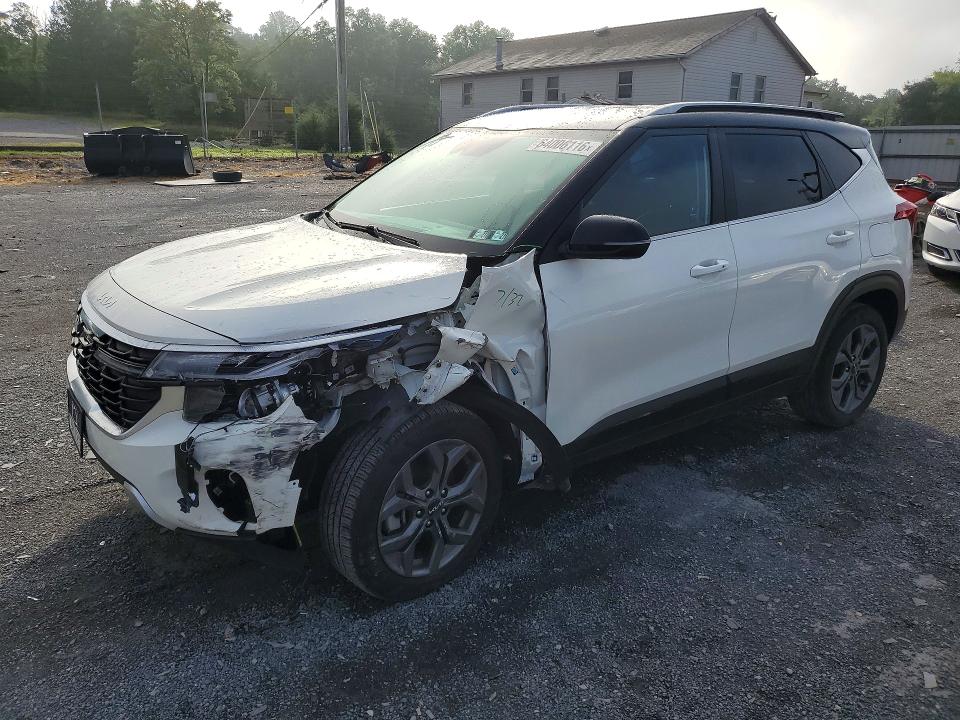 2024 Kia Seltos VIN KNDEUCAA0R7585248 — COPART salvage auction photo