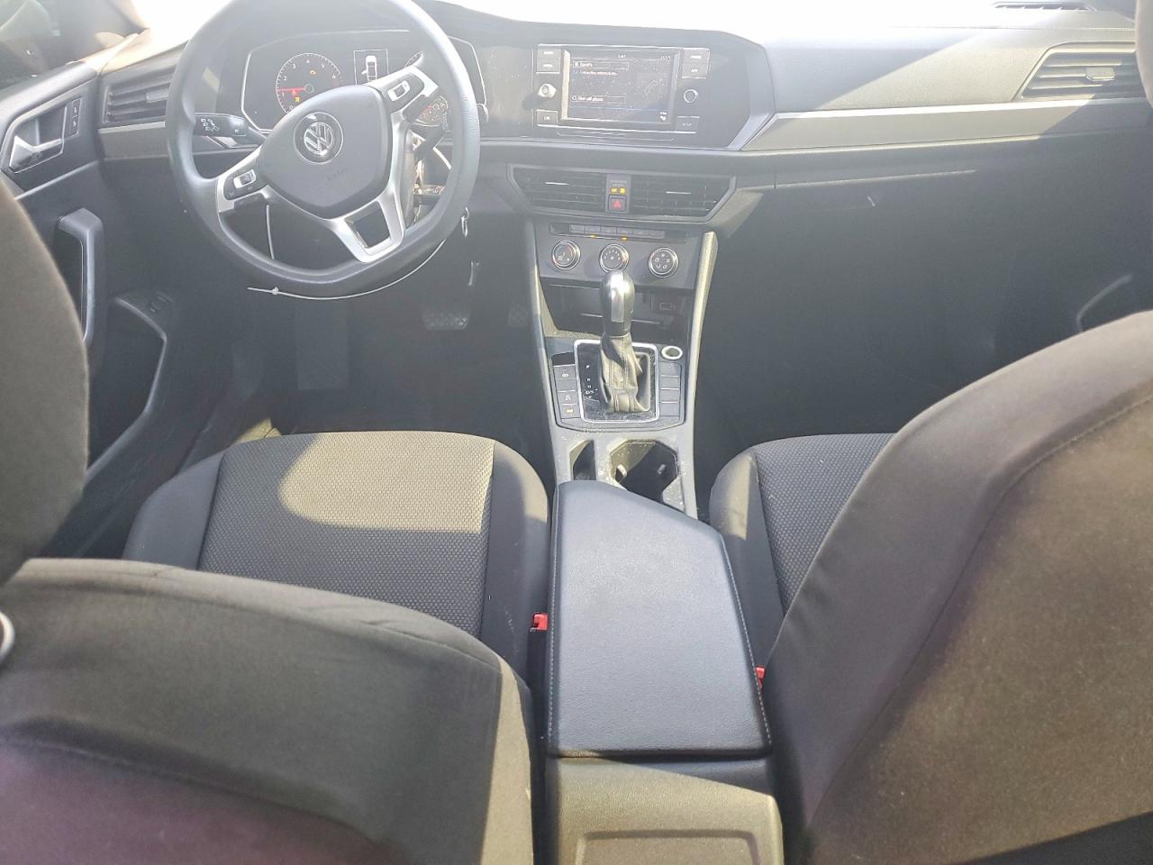 2019 Volkswagen Jetta VIN 3VWC57BU0KM060025 COPART salvage auction — Minor Dent/Scratches, Ct - Clean Title, sold $21,423 on 2026-08-25 (photo 8)