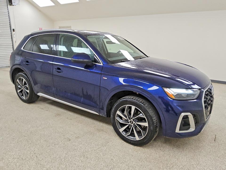 2024 Audi Q5 VIN WA1EAAFY1R2081947 COPART salvage auction — MINOR DENT/SCRATCHES, WA - VEHICLE CERT OF OWNERSHIP-TITL (P), sold $15,300 on 2026-08-26 (photo 4)