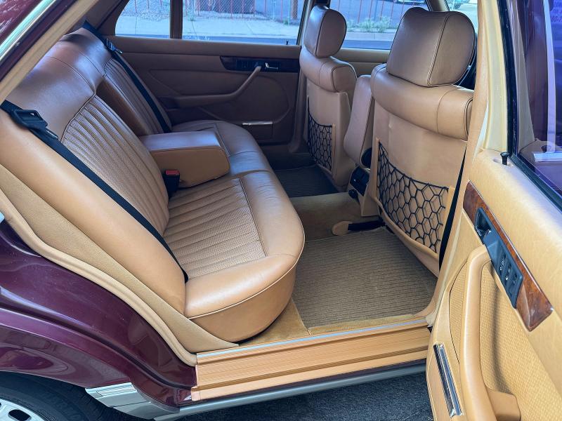 1986 Mercedes-benz 560 VIN WDBCA3902GA206649 COPART salvage auction — MINOR DENT/SCRATCHES, NM - CERTIFICATE OF TITLE (P), sold $11,000 on 2026-08-13 (photo 6)