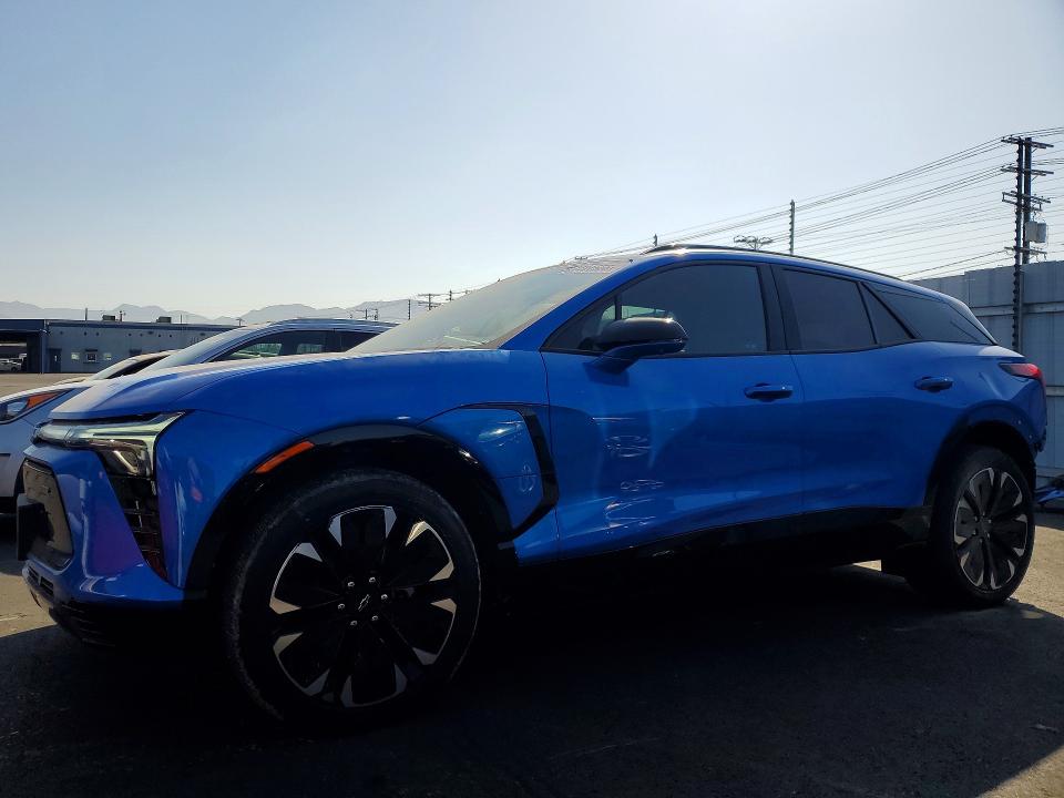 2024 Chevrolet Blazer VIN 3GNKDCRJ8RS212734 — COPART salvage auction photo