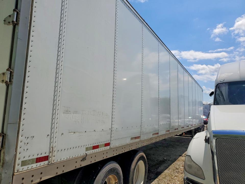 2015 Great Dane Dry Van VIN 1GRAP0625FB710068 COPART salvage auction — MINOR DENT/SCRATCHES, CT, sold $2,400 on 2026-09-10 (photo 3)