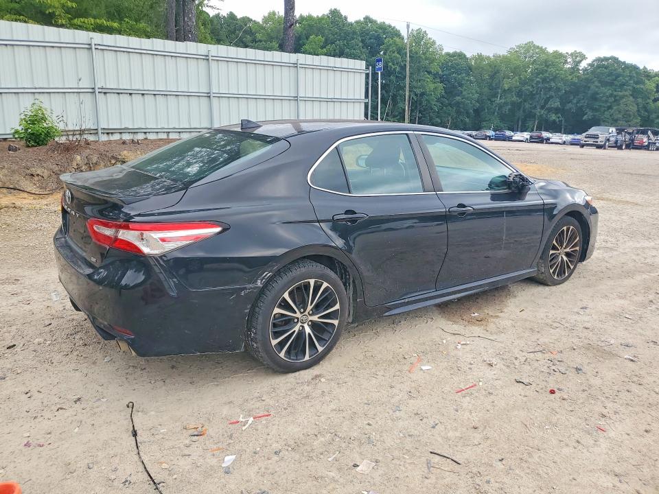 2020 Toyota Camry VIN 4T1G11AK3LU333626 COPART salvage auction — MINOR DENT/SCRATCHES, Nc - Dealer Only Clean Title, sold $7,500 on 2026-08-25 (photo 3)