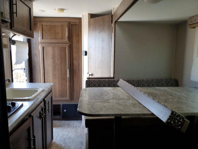 2019 Kz-rv St320vik VIN 4EZTA1710K4076102 COPART salvage auction — UNDERCARRIAGE, UT - SALVAGE CERTIFICATE, sold $525 on 2026-09-03 (photo 6)