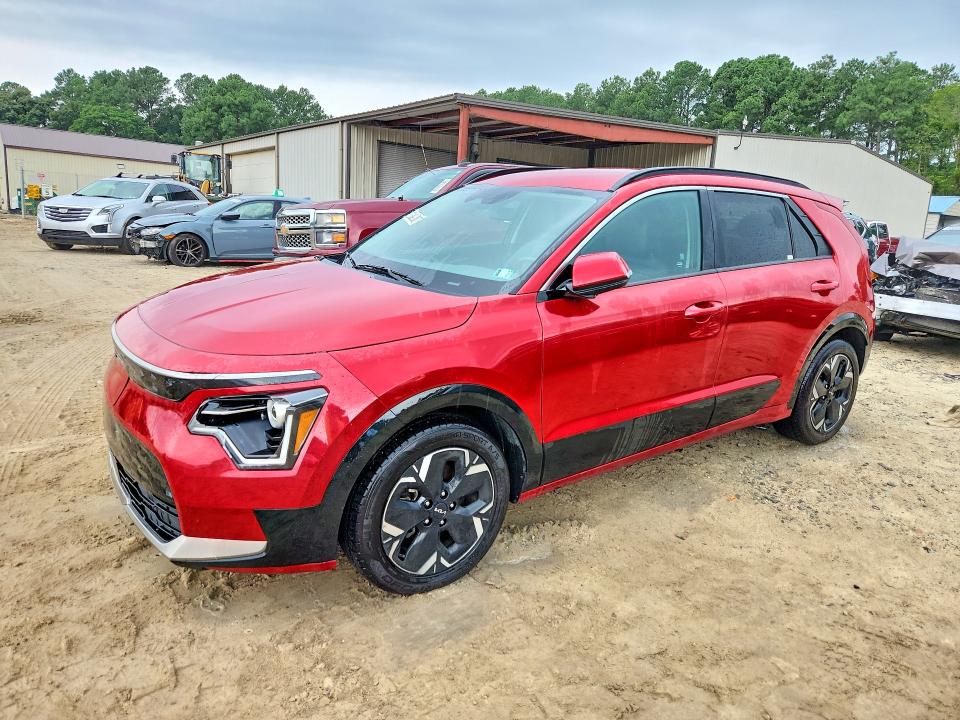 2023 Kia Niro VIN KNDCR3L14P5073846 — COPART salvage auction photo