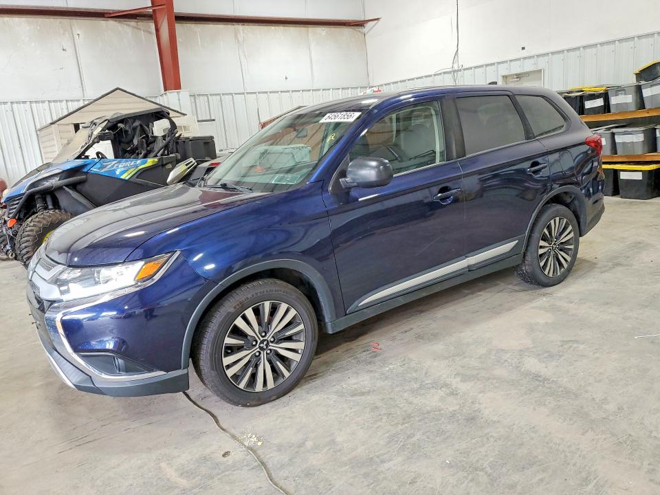 2019 Mitsubishi Outlander VIN JA4AZ3A38KZ005850 COPART salvage auction — MINOR DENT/SCRATCHES, Ny - Certificate Of Title, sold $2,800 on 2026-08-20 (photo 1)
