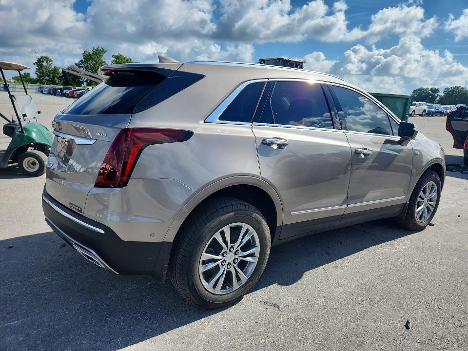 2022 Cadillac Xt5 VIN 1GYKNCRS6NZ164687 COPART salvage auction — WATER/FLOOD, FL - CERT OF TITLE-SLVG REBLD FLOOD (P), sold $3,450 on 2026-08-20 (photo 3)