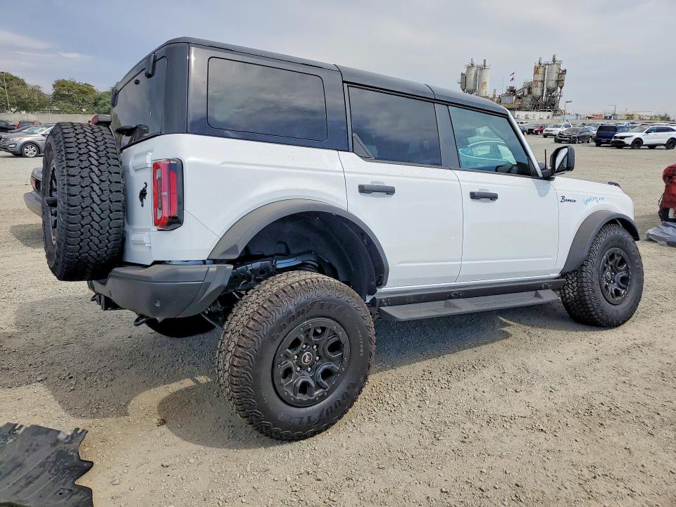 2026 Ford Bronco VIN 1FMEE9BP4TLA55832 COPART salvage auction — FRONT END, Ca - Salvage Certificate, sold $30,250 on 2026-09-18 (photo 3)
