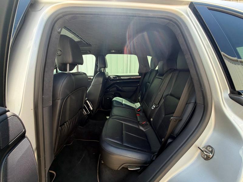2014 Porsche Cayenne VIN WP1AD2A22ELA75002 COPART salvage auction — MINOR DENT/SCRATCHES, Al - Certificate Of Title (P), sold $175 on 2026-08-13 (photo 6)