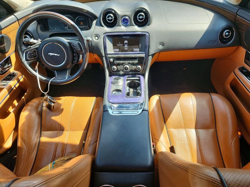 2012 Jaguar Xj VIN SAJWA2GEXCMV32181 COPART salvage auction — NORMAL WEAR, Mt - Certificate Of Title, sold $1,750 on 2026-09-05 (photo 8)