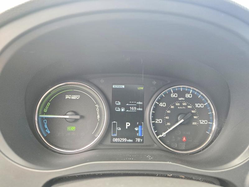 2018 Mitsubishi Outlander VIN JA4J24A55JZ051064 COPART salvage auction — NORMAL WEAR, Mt - Certificate Of Title (P), sold $125 on 2026-08-22 (photo 8)