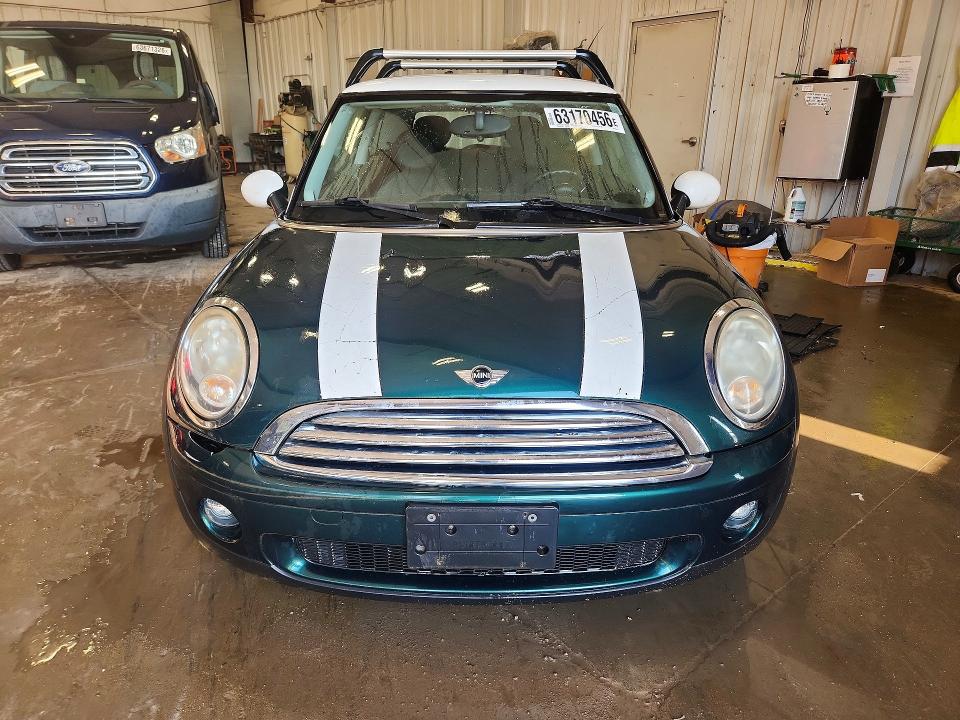 2008 Mini Cooper VIN WMWMF33588TU68705 COPART salvage auction — HAIL, Wi - Junked Vehicle Bill Of Sale, sold $525 on 2026-08-24 (photo 5)