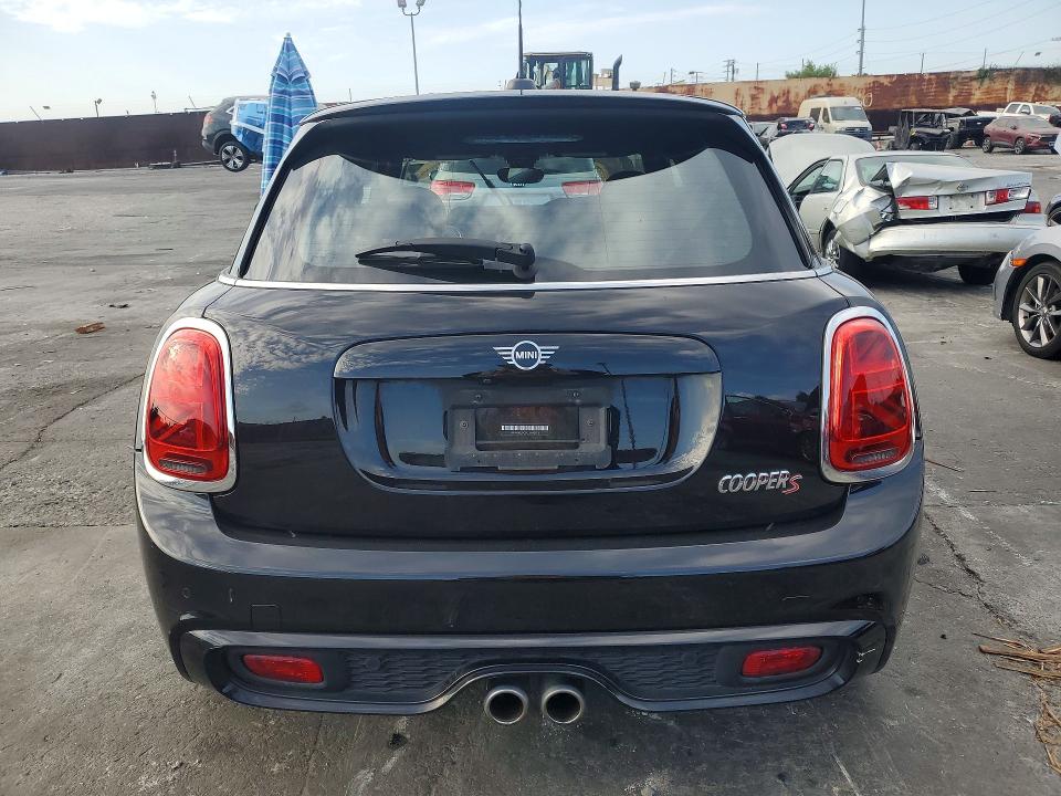 2020 Mini Cooper VIN WMWXU9C01L2M45954 COPART salvage auction — NORMAL WEAR, Ca - Salvage Certificate, sold $5,000 on 2026-08-21 (photo 6)