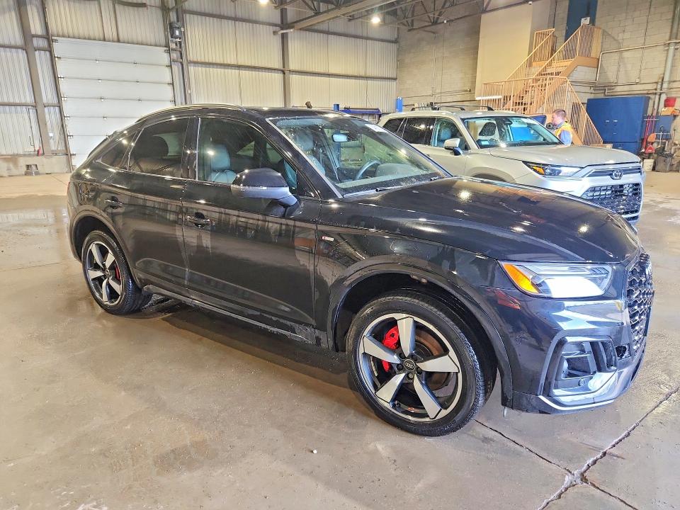 2024 Audi Q5 sportback VIN WA14AAFY4R2015789 COPART salvage auction — VANDALISM, ON - PERMIT NO BRAND - UNFIT, sold $20,100 on 2026-08-25 (photo 4)