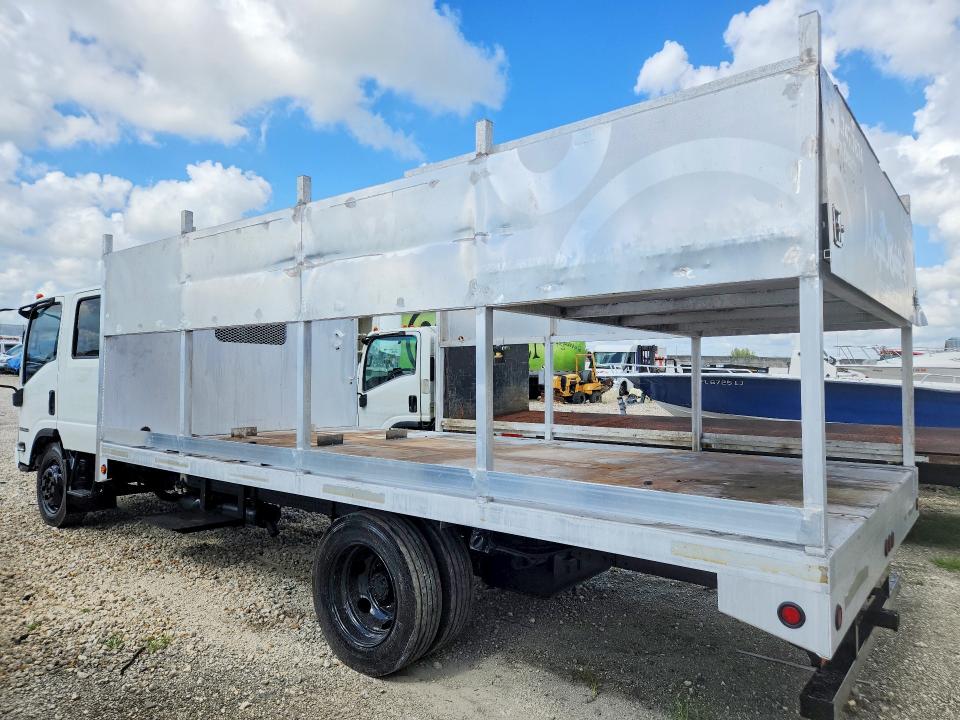 2019 Isuzu VIN 54DC4J1B2KS800261 COPART salvage auction — MINOR DENT/SCRATCHES, Fl - Certificate Of Title (P), sold $7,800 on 2026-09-10 (photo 2)