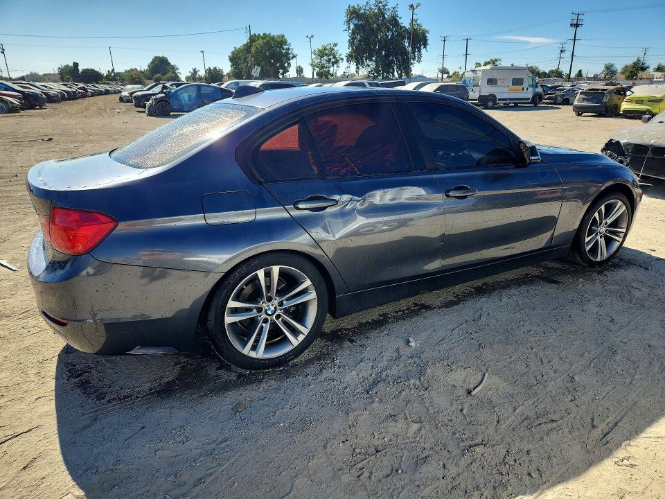 2013 BMW VIN WBA3A5C54DJ462556 COPART salvage auction — SIDE, Ca - Dis/Dlr/Exp Clean W/Salv Hist, sold $375 on 2026-08-22 (photo 3)