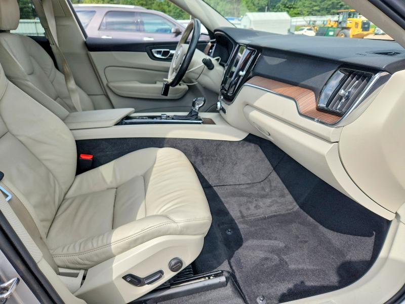 2021 Volvo Xc60 VIN YV4102RK7M1870006 COPART salvage auction — SIDE, Va - Cert Of Title - Salvage, sold $7,800 on 2026-08-24 (photo 7)