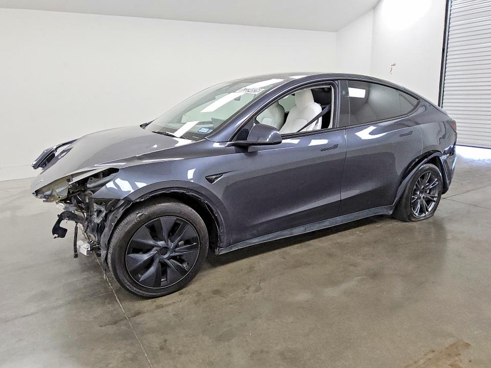 2025 Tesla Model y VIN 7SAYGDED6SF237231 — COPART salvage auction photo