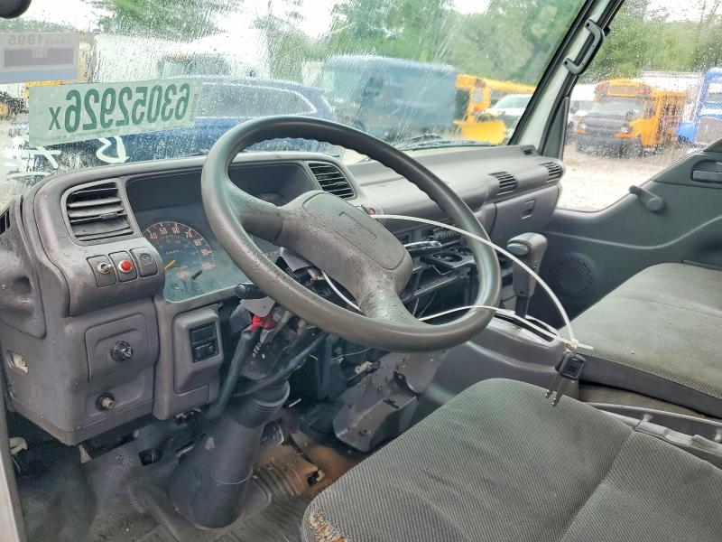1997 Gmc 4000 VIN J8DB4B1K9V7002643 COPART salvage auction — MECHANICAL, MA - CERTIFICATE OF TITLE, sold $9,600 on 2026-08-19 (photo 8)