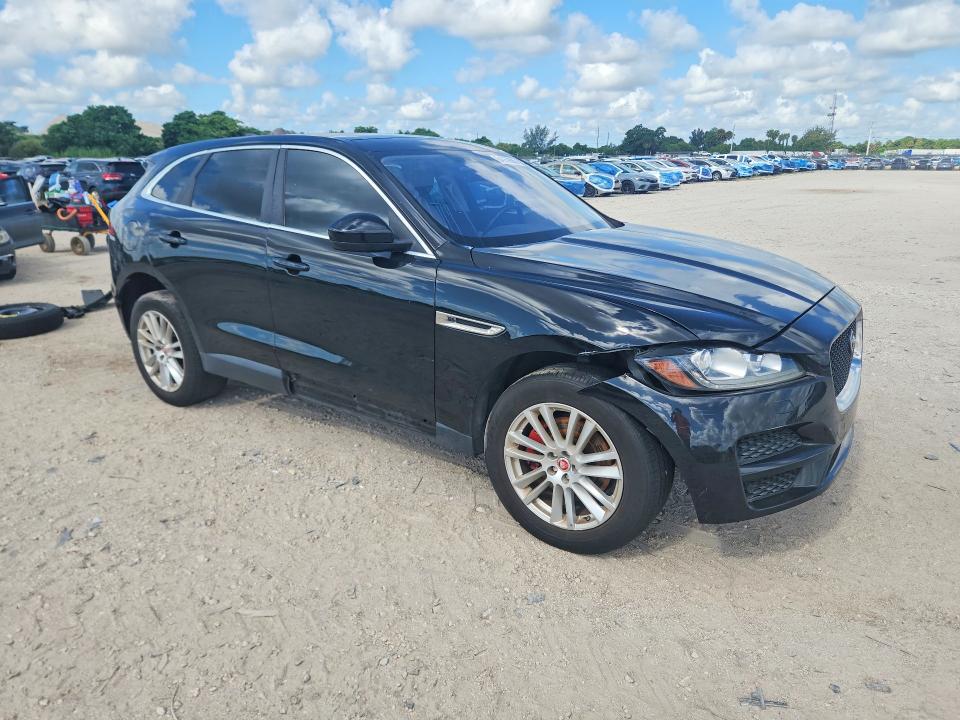 2020 Jaguar F-pace VIN SADCK2GXXLA636367 COPART salvage auction — FRONT END, Salvage Title, sold $5,700 on 2026-09-10 (photo 4)