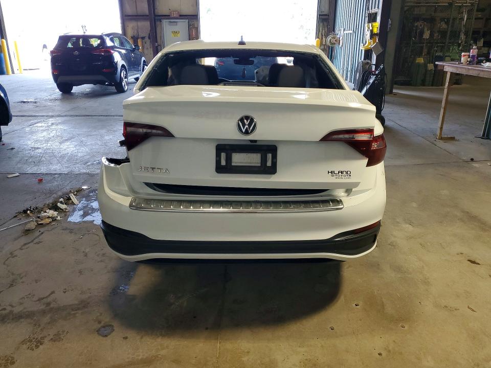 2024 Volkswagen Jetta VIN 3VWBM7BU6RM012800 COPART salvage auction — REAR END, Il - Certificate Of Title, sold $2,457 on 2026-08-10 (photo 6)