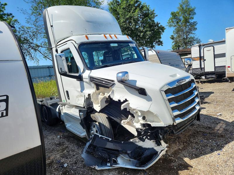 2024 Freightliner Cascadia 126 VIN 3AKJHLDR3RDVE8011 — COPART salvage auction photo