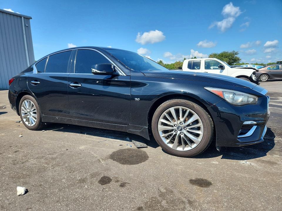 2018 Infiniti Q50 VIN JN1EV7AR3JM430177 COPART salvage auction — MINOR DENT/SCRATCHES, Fl - Certificate Of Title, sold $5,000 on 2026-08-26 (photo 4)