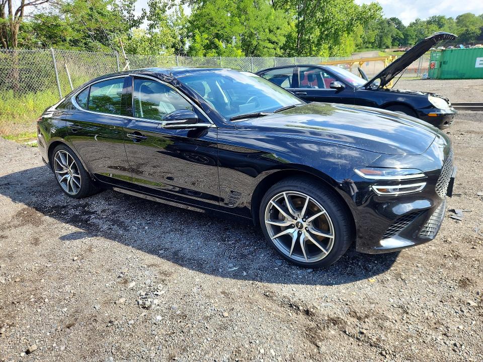 2026 Genesis G70 VIN KMTG64SC6TU162788 COPART salvage auction — ROOF, NJ - CERT OF TITLE-SALVAGE, sold $14,300 on 2026-09-14 (photo 4)